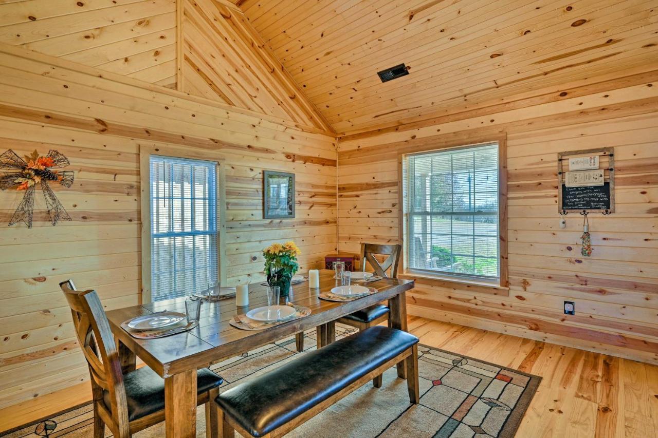 Vila Breathtaking Elkin Getaway With Vineyard Views! Exteriér fotografie