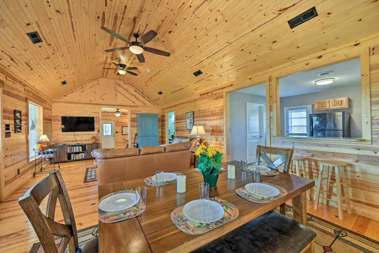 Vila Breathtaking Elkin Getaway With Vineyard Views! Exteriér fotografie